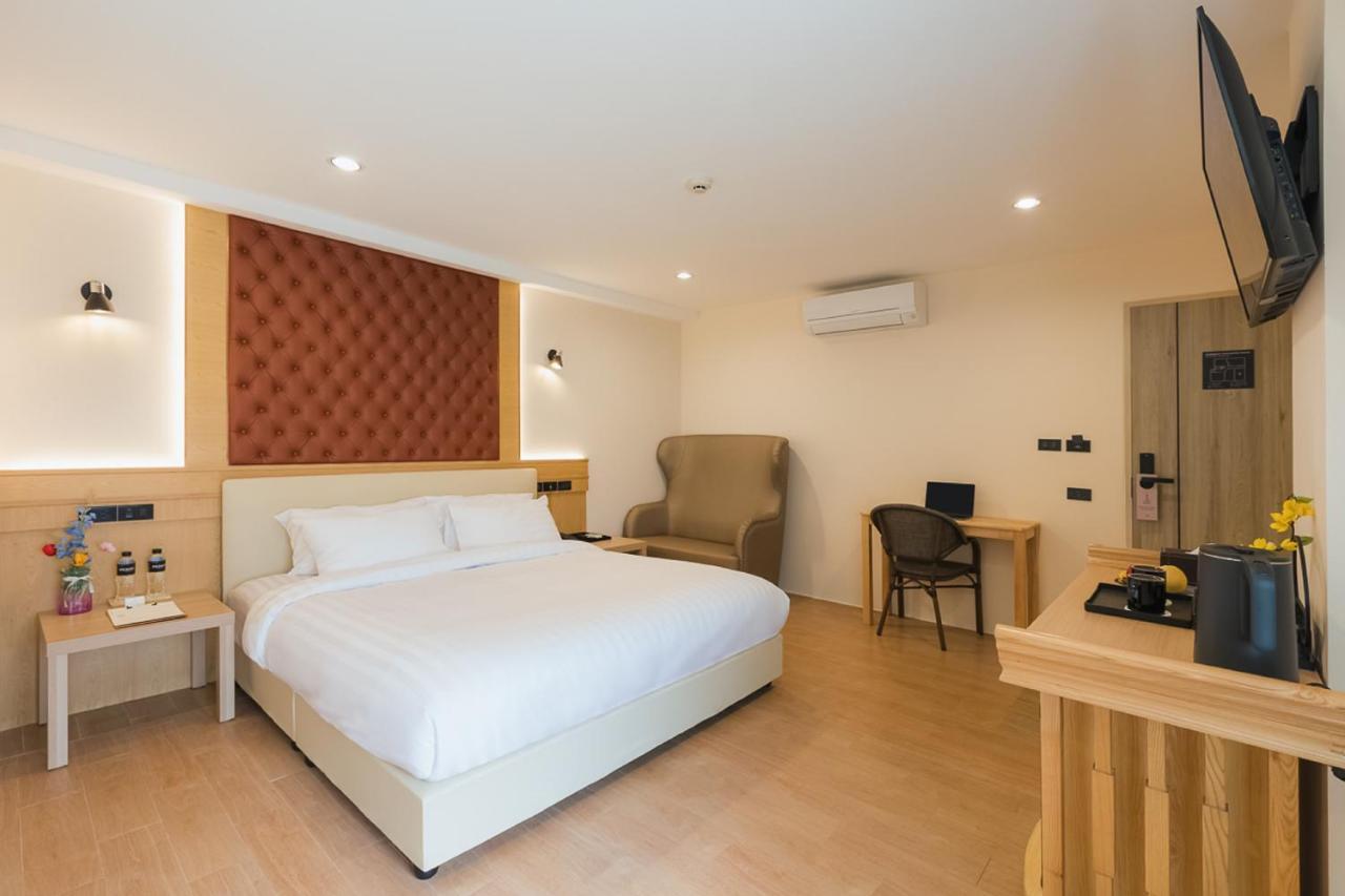 Heaven Boutique Hotel Банкок Екстериор снимка